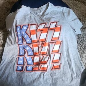 Kiss tshirt
